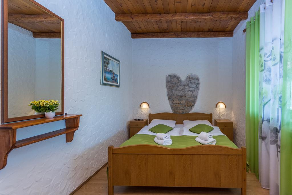 Bed & Breakfast Daniela Veleniki Buitenkant foto
