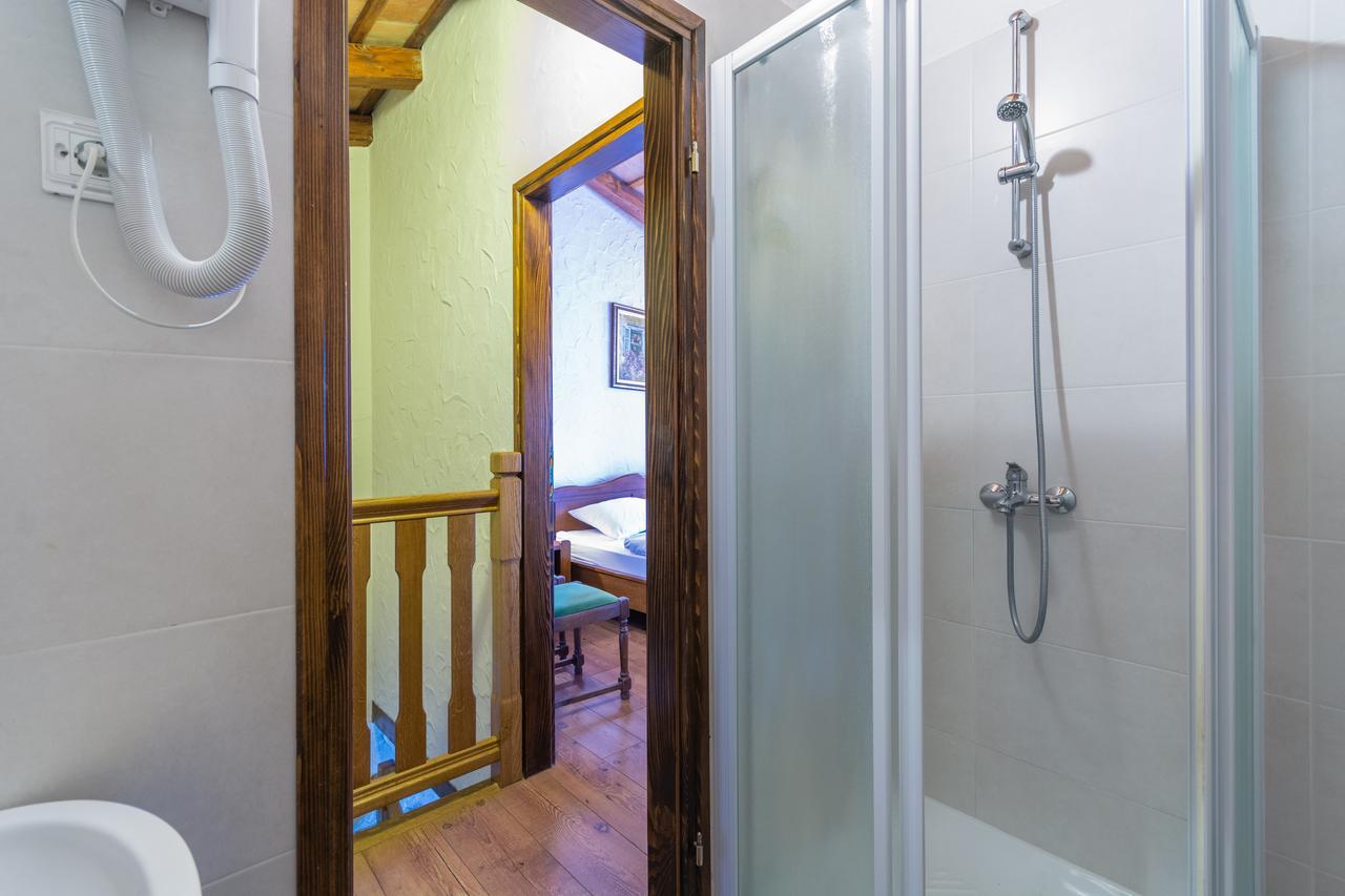 Bed & Breakfast Daniela Veleniki Buitenkant foto